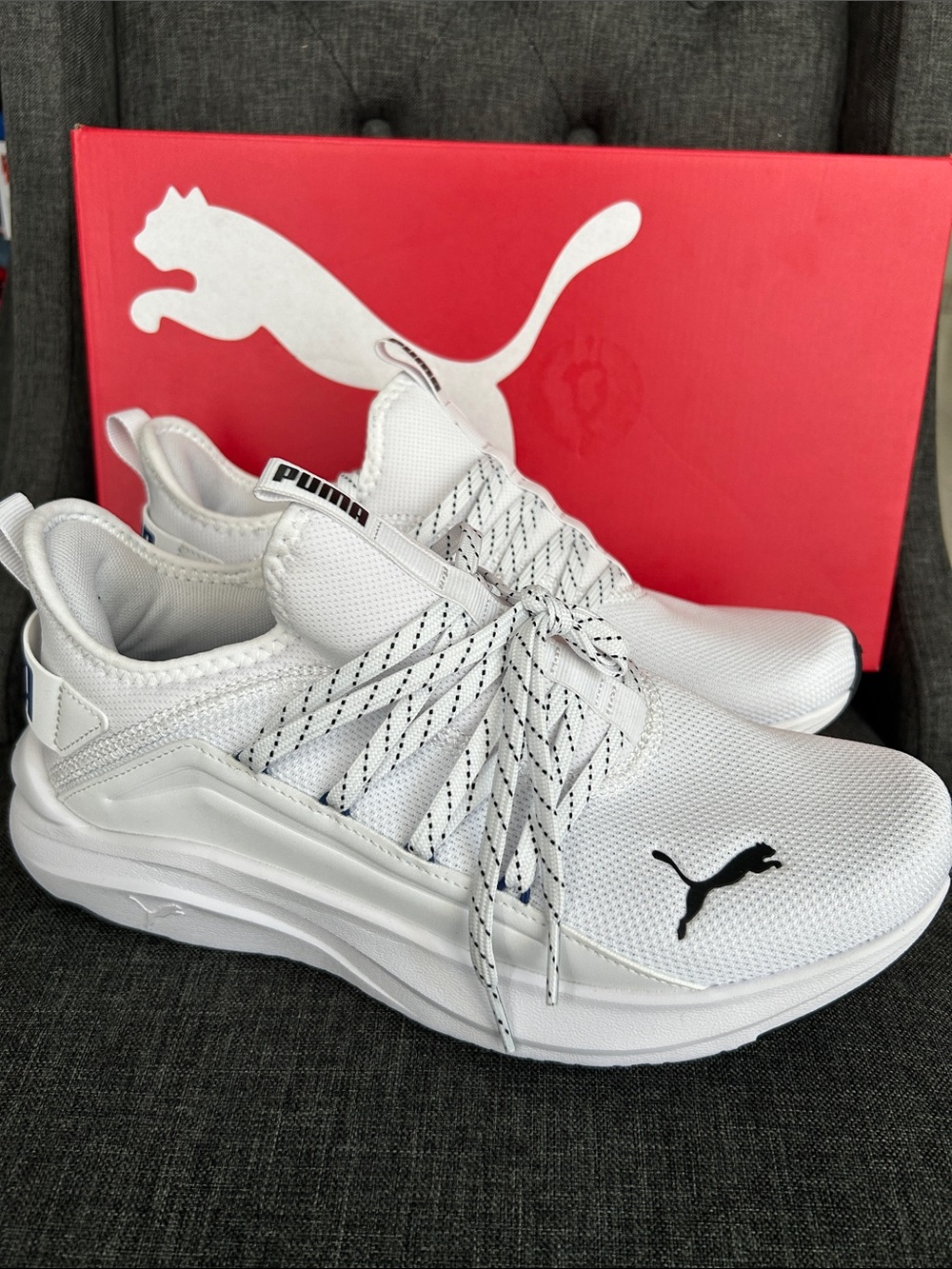 NEW 🆕 Puma Men’s White Sneakers with Black Logo SoftRide all day cushion size 9